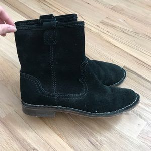 Size 8 black leather Clark boots